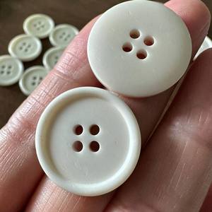 Round 4-Hole Buffalo Bone Animal Style Durable Handmade Sewing <b>Buttons</b> for Clothes Shirt <b>Suit</b> <b>Button</b> Wallet <b>Button</b> Purse <b>Button</b> - Product Image 3