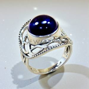 แหวนเงินแท้ 925 ประดับพลอยอเมทิสต์สีม่วงธรรมชาติ ราคาขายส่ง เครื่องประดับเงินทำมือ - Product Image 1