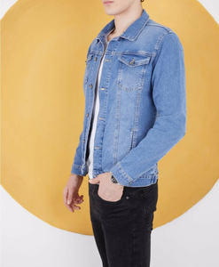 Venta al por mayor, bajo MOQ, elegantes chaquetas y pantalones vaqueros personalizados con botones dorados y estampado completo para hombre 2026 - Product Image 4