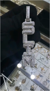 Colgante vertical de letra Hip Hop con moissanita, plata de ley 925, unisex, con nombre personalizado, de lujo, con incrustaciones de circonitas, chapado en rodio - Product Image 5