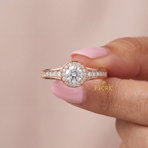 Bague de Fiançailles et de Mariage de Luxe en Argent 925 Plaqué Or Rose, Sertie d'un Zircon de Laboratoire Taille Halo 1.0CT Clarté VS2, Monture à Griffes, Idéale pour Cadeau ou Fête - Product Image 1