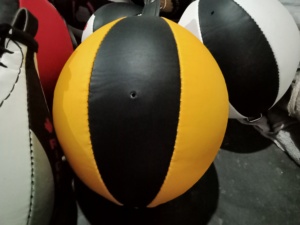 Fabricant et exportateur de balles de vitesse de boxe, vente en gros de sacs de frappe en PU pour l'entraînement MMA et l'équipement de boxe - Product Image 4