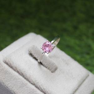 Bague en saphir rose de laboratoire taille ronde, en argent sterling 925, faite à la main, bijou élégant, cadeau pour femme, bague de naissance tendance - Product Image 2