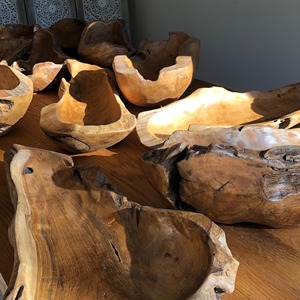 Cuenco de Madera Artesanal para Cocina, Cuenco de Madera Hecho a Mano con Técnica de Tallado para Ensaladas y Fiestas, Directamente de los Fabricantes - Product Image 3