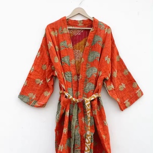 Nouvel arrivage de veste kimono Kantha vintage en coton artisanal veste/manteau/kimono pour femmes - Product Image 1
