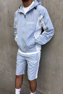 Ensemble d'entraînement personnalisé pour homme : coupe-vent streetwear d'hiver, sweat à capuche et short unis - Product Image 5