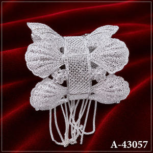 Brazalete de mariposa plateado con cristales de imitación para mujer, para fiesta, A-43057 - Product Image 1