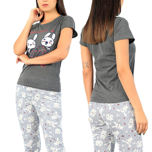 เสื้อยืดคอวีผ้าฝ้ายผู้หญิงขายส่ง ระบายอากาศได้ดี ทรงหลวม แขนสั้น สตรีทแวร์ ปักลายเรียบๆ สำหรับฤดูร้อน รับผลิตจำนวนมาก (OEM) คุณภาพสูง - Product Image 6