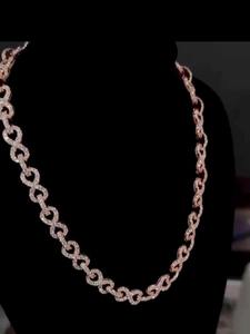 Collar de cadena cubana al por mayor con piedras pavé y acabado pulido disponible a un precio razonable - Product Image 4