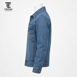 Veste en jean pour femme, denim vintage délavé, coupe élégante, design durable, idéale pour la mode décontractée, le streetwear et les voyages - Product Image 6