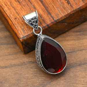 Magnifique pendentif en grenat rouge, argent sterling 925, fait main, bijou naturel, cadeau pour une amie - Product Image 5