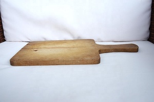 Tabla de Cortar Rectangular de Madera Artisan Artizon Studio - Sostenible y Reutilizable, Apta para Lavavajillas, para Preparación y Exhibición de Alimentos - Product Image 2