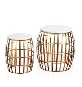 Ensemble de tables basses finition or moderne pour salon contemporain, meubles et décoration à prix raisonnable - Product Image 1