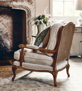 Sillón de Lujo Estilo Provincial Francés en Roble Natural con Respaldo de Mimbre y Tapicería de Lino - Product Image 5