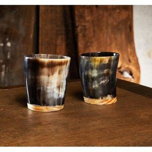 Verre à shot de luxe en corne de buffle, fait main, rustique, accessoire de service de boisson artisanal unique pour bar - Product Image 1