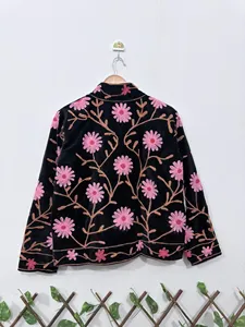 เสื้อแจ็คเก็ตกำมะหยี่สีดำปักลายดอกไม้สไตล์ซูซานี แขนยาว คอตั้ง ทำมือ สไตล์โบฮีเมียน เสื้อโค้ทผู้หญิงสำหรับฤดูใบไม้ร่วง - Product Image 6