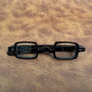 Gafas con Montura de Cuerno Redonda, Color Negro, Estilo Artesanal, Hechas a Mano, Diseño Ajustable, Material Ecológico, Arte Animal Moderno, Coleccionable - Product Image 2