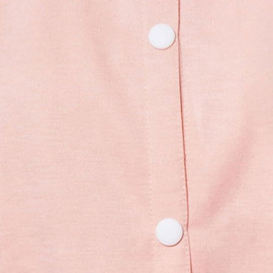 เสื้อแจ็คเก็ตเลตเตอร์แมนผู้หญิง ติดกระดุมแป๊ก คอปกและปลายแขนเสื้อแบบริบ ดีไซน์ทันสมัย สไตล์ลำลอง สตรีทแวร์ - Product Image 6