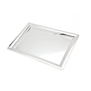 Plateau de service élégant en métal, fait main, vaisselle décorative pour la restauration, les événements, la maison et les réceptions. - Product Image 2