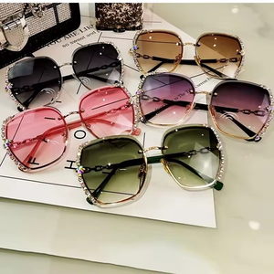 Gafas de Sol Metálicas Sin Montura con Diamantes Brillantes, Gafas de Lujo para Mujer, Venta al Por Mayor - Product Image 2