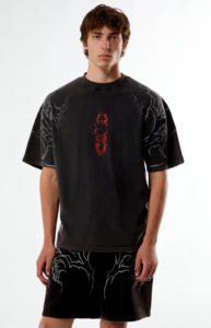 เสื้อยืดคอกลมแขนสั้นสีดำลายพิมพ์สีแดงทรงปกติสำหรับผู้ชายปี 2026 ผ้าฝ้ายถัก 100% ระบายอากาศได้ดี สไตล์ฮิปฮอป - Product Image 4