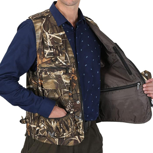 Gilet de chasse d'hiver personnalisé pour homme, chaud, isolé, respirant, en softshell, sans manches, matelassé, fabriqué au Pakistan - Product Image 4