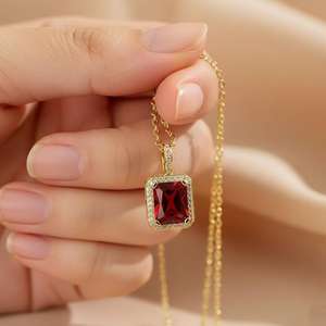 Pendentif en grenat rouge taille émeraude, argent sterling 925 plaqué or 14 carats, bijou délicat pierre de naissance de janvier, cadeau - Product Image 3