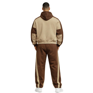 Vente en gros de sweats à capuche pour hommes, ensembles de jogging, streetwear Y2K, détails contrastés, sweats en molleton avec logo personnalisé, fabricant OEM en gros aux États-Unis - Product Image 2