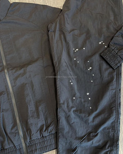 GUCHA SPORTS Survêtement coupe-vent personnalisé avec logo pour homme, nouveau style, imperméable, en nylon épais et coton, fermeture éclair, pour usage extérieur en automne - Product Image 3