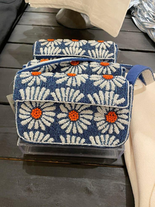 Sac à bandoulière brodé de perles colorées, motif floral, sac à rabat pour femme, idéal pour mariage, fête, voyage, broderie - Product Image 6