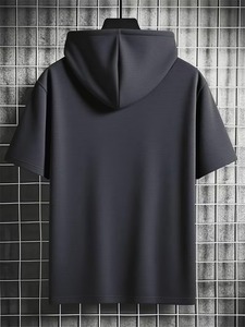 Camiseta con Capucha para Hombre, Corte Ajustado, Negra, 100% Poliéster, Transpirable, Informal, para Verano - Product Image 4
