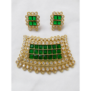 Composant de bijoux carré en laiton émaillé or avec perles de verre vertes traditionnelles en argent Shree Ambikanath pour collier et pendentif DIY - Product Image 1