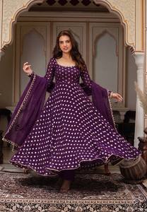 TENNECY Nueva Colección de Diseñador, Conjunto de Vestido y Dupatta de Chanderi Jacquard Butti para Mujer, Bordado, Completamente Cosido, Reversible, de Secado Rápido - Product Image 2