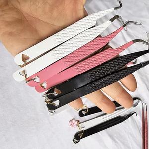 Pinzas Quirúrgicas de Alta Precisión Morje para Pestañas, Acero Inoxidable, Punta Suave, Agarre Perfecto, Colores Personalizables (Rosa/Negro/Blanco) - Product Image 4