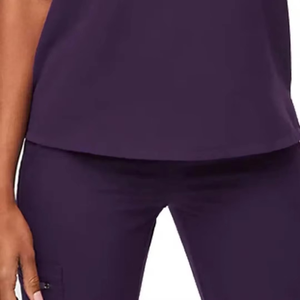 Conjunto de Uniforme Médico Personalizado de Verano, Unisex, de Alta Calidad, OEM, en Tejido de Poliéster con Logotipo Bordado - Product Image 3