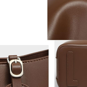 Bolso de Mano Cruzado de Cuero Impermeable Vintage para Mujer, Personalizable en Tamaño y Color, con Cadenas y Dos Correas, Precio Bajo al por Mayor - Product Image 6