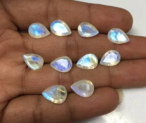Pierre de lune arc-en-ciel naturelle, forme poire, facettée, à dos pointu, gemme calibrée pour bijoux, pierre précieuse en vrac - Product Image 2