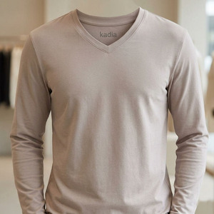 เสื้อยืดคอกว้างแขนยาวเรียบง่ายขายส่ง รับสกรีนโลโก้ ทรงปกติ คุณภาพสูง เสื้อผ้าสตรีทแวร์ผู้ชาย - Product Image 4