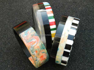 Gemelos hechos a mano personalizados altamente pulidos, brazalete de resina de moda estilo Ángel Vintage, artesanía de resina para mujeres de la India - Product Image 4