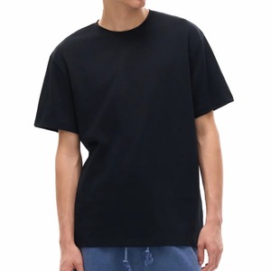 เสื้อยืดคอกลมแขนสั้นสีดำสำหรับผู้ชาย ทรงปกติ ผ้าเจอร์ซีย์คอตตอน 100% ระบายอากาศได้ดี น้ำหนัก 220 กรัม สกรีนลายตามสั่ง สไตล์ลำลอง - Product Image 3