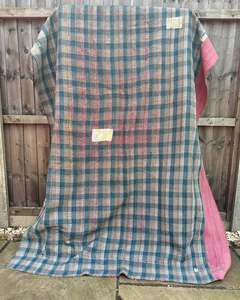 Manta Kantha Vintage al por Mayor, Reversible, de Retazos, Hecha con Sari Reciclado, para Cama - Product Image 1