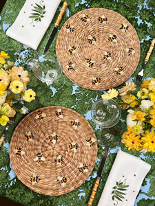 Adorable set de table rond en jonc de mer brodé à la main avec motif abeille, style rustique bohème, tapis de table tissé naturel pour la décoration de table printemps-été - Product Image 5