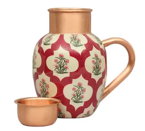 Jarra de agua de cobre puro almacenada, jarra de agua potable estilo flor roja para varios usos en bodas y ocasiones para exportación