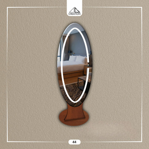 Améliorez votre espace avec ce miroir LED sur pied de grande taille, conçu pour allier l'esthétique moderne. - Product Image 6