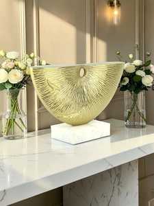 Golden 18.5cm H x 8cm W x 31cm L Sculpture Handmade Modern Art Decor for Living Room Tabletop Display Irregular Shape Design - Product Image 2