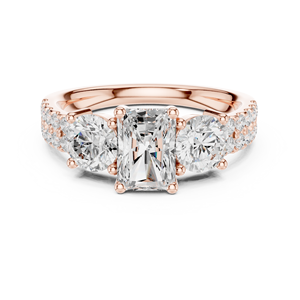Anillo de Compromiso con Tres Piedras de Moissanita Radiante y Detalles Laterales Redondos, Chapado en Oro Rosa de 14K, Anillo de Propuesta para Mujer - Product Image 1