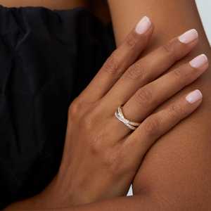 แหวนเพชรเพาะเลี้ยง 1.50 กะรัต ทรงไขว้ ทองคำแท้ 14K ทรงบาแก็ตต์ สำหรับงานแต่งงานหรือวันครบรอบ - Product Image 6