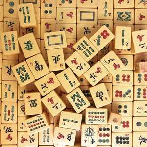 Fichas de Mahjong Hechas a Mano con Resina Tradicional, Diseño Artístico de Flores, Piezas Coleccionables para Juego - Product Image 1