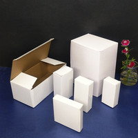 Boîtes d'Expédition en Carton Ondulé Recyclable Blanc Uni avec Logo Personnalisé, Pelliculage Mat et Gaufrage