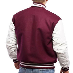 Chaqueta Varsity con Logotipo Personalizado, Estilo Universitario Clásico, Tela Cómoda, Prenda Exterior de Moda para Streetwear - Product Image 2